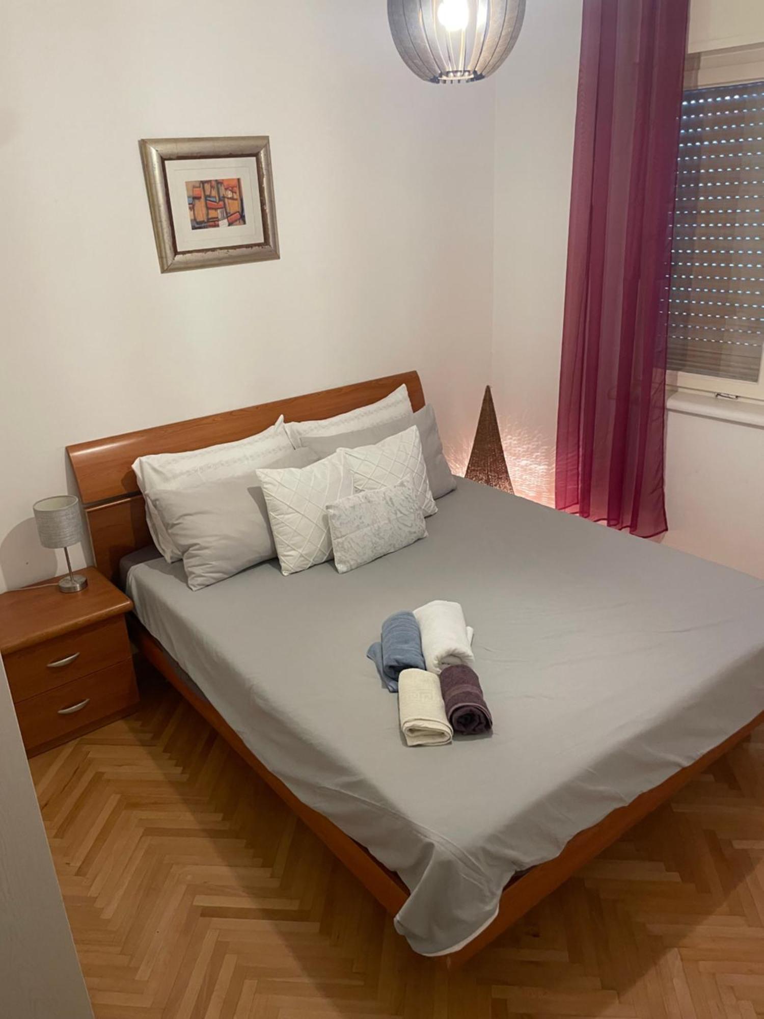 Appartamento Apartman Robert Zara Esterno foto